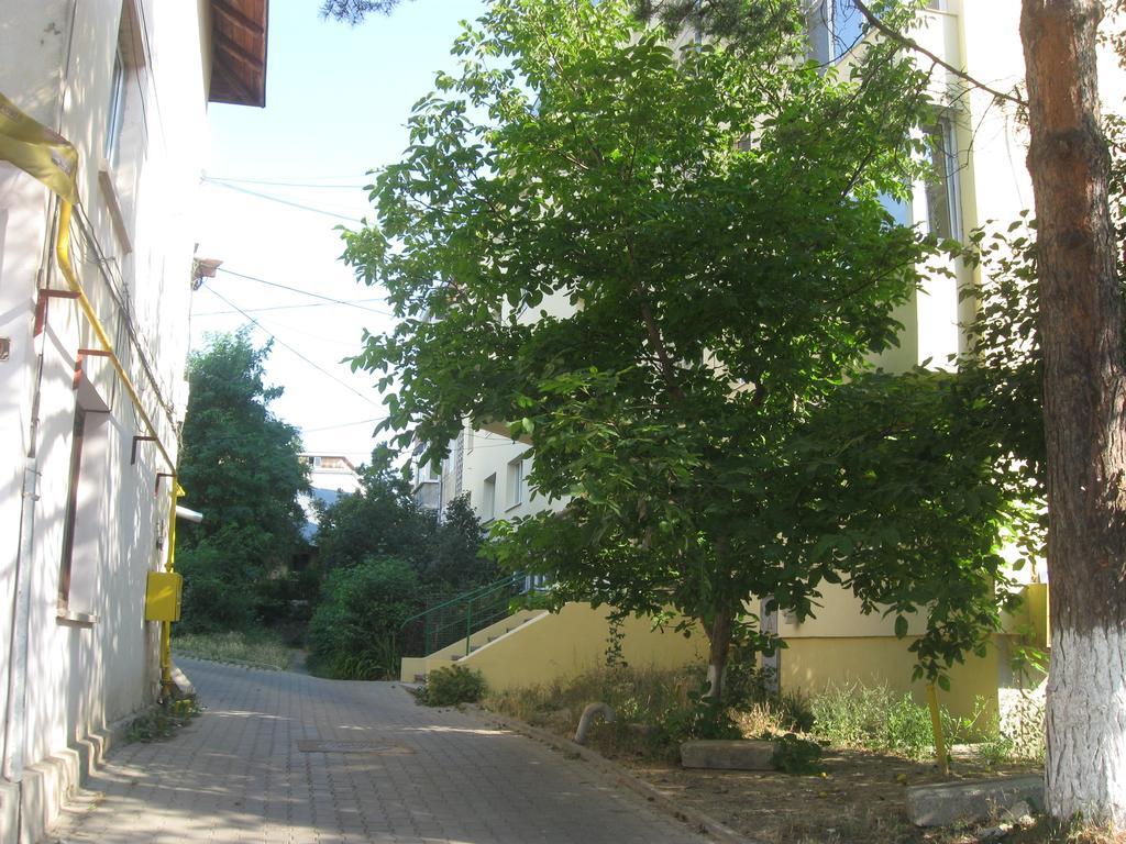 Lary Apartament Suceava Extérieur photo