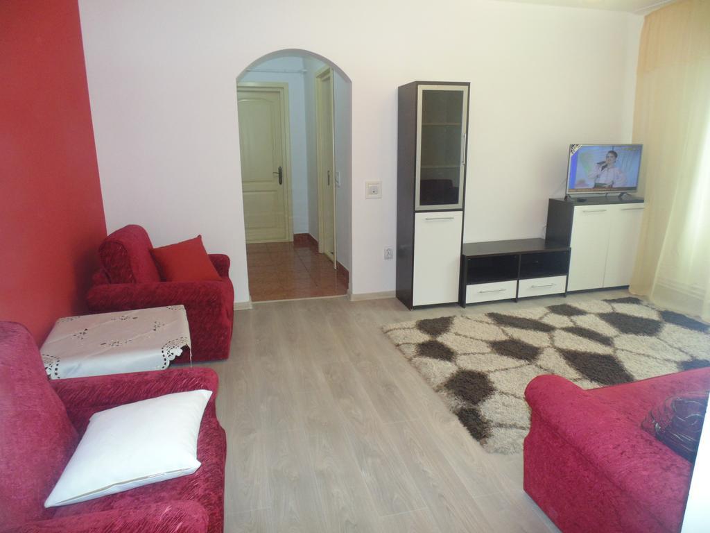 Lary Apartament Suceava Chambre photo