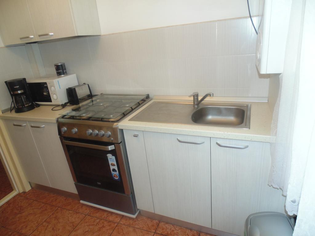 Lary Apartament Suceava Chambre photo
